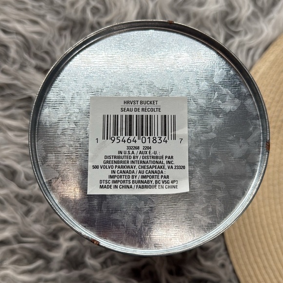 Silver Metal Bucket with Black Lettering “H” - Picture 2 of 5